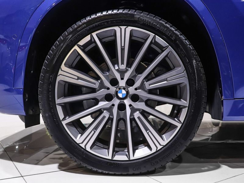 BMW X1 2.0 16V TURBO GASOLINA SDRIVE20I M SPORT STEPTRONIC 2024/2025 VIA BELLA VEÍCULOS ESPECIAIS CAXIAS DO SUL / Carros no Vale