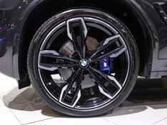 BMW X3 3.0 TWINPOWER GASOLINA M40I STEPTRONIC 2023/2024 VIA BELLA VEÍCULOS ESPECIAIS CAXIAS DO SUL / Carros no Vale