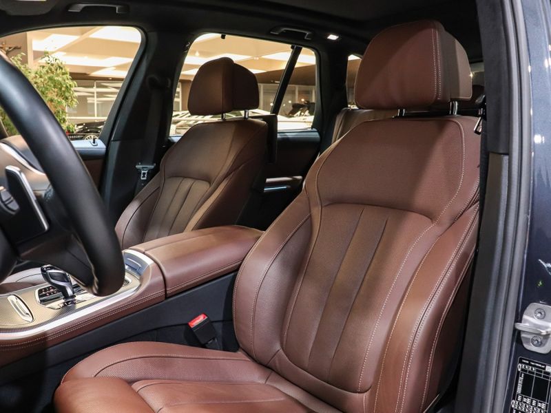 BMW X5 3.0 I6 TURBO HÍBRIDO XDRIVE45E M SPORT AUTOMÁTICO 2020/2021 VIA BELLA VEÍCULOS ESPECIAIS CAXIAS DO SUL / Carros no Vale