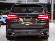 BMW X5 3.0 I6 TURBO HÍBRIDO XDRIVE45E M SPORT AUTOMÁTICO 2020/2021 VIA BELLA VEÍCULOS ESPECIAIS CAXIAS DO SUL / Carros no Vale