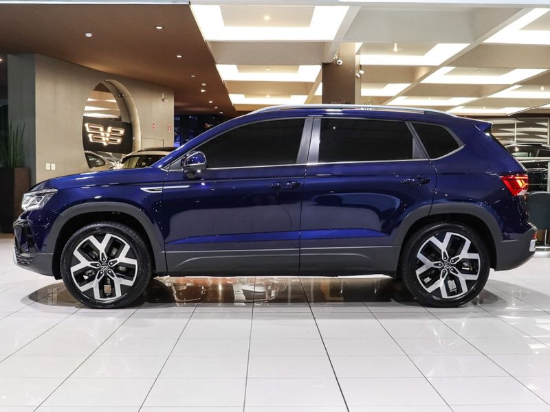 Volkswagen TAOS 1.4 250 TSI TOTAL FLEX HIGHLINE AUTOMÁTICO 2024/2024 VIA BELLA VEÍCULOS ESPECIAIS CAXIAS DO SUL / Carros no Vale