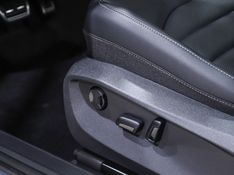 Volkswagen TAOS 1.4 250 TSI TOTAL FLEX HIGHLINE AUTOMÁTICO 2024/2024 VIA BELLA VEÍCULOS ESPECIAIS CAXIAS DO SUL / Carros no Vale