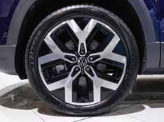 Volkswagen TAOS 1.4 250 TSI TOTAL FLEX HIGHLINE AUTOMÁTICO 2024/2024 VIA BELLA VEÍCULOS ESPECIAIS CAXIAS DO SUL / Carros no Vale