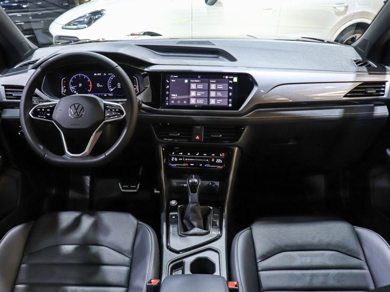 Volkswagen TAOS 1.4 250 TSI TOTAL FLEX HIGHLINE AUTOMÁTICO 2024/2024 VIA BELLA VEÍCULOS ESPECIAIS CAXIAS DO SUL / Carros no Vale