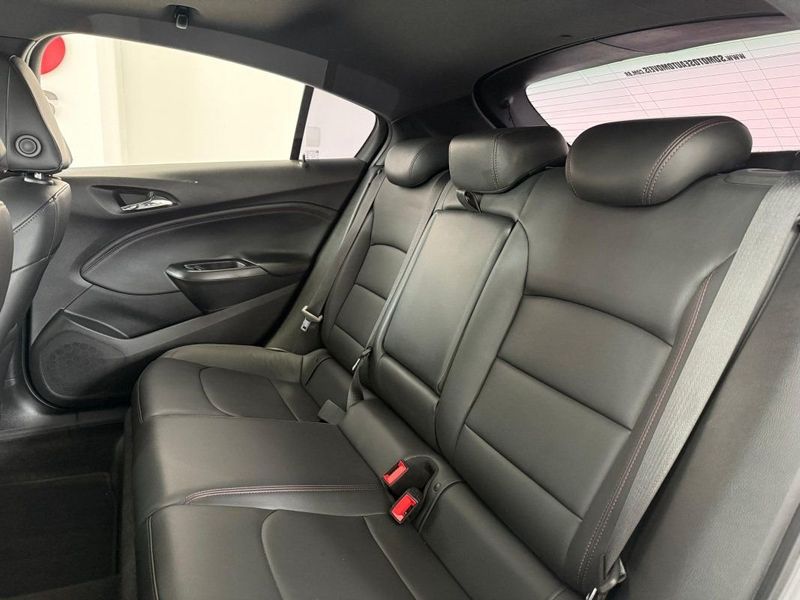 CHEVROLET CRUZE HATCH RS 1.4 TURBO 2023 SÓ MOTOS E AUTOMÓVEIS SANTA CRUZ DO SUL / Carros no Vale