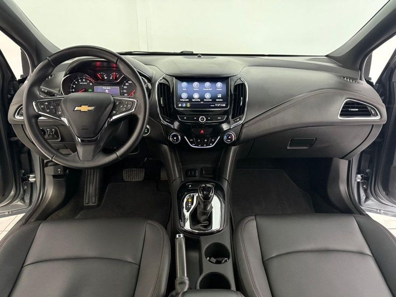 CHEVROLET CRUZE HATCH RS 1.4 TURBO 2023 SÓ MOTOS E AUTOMÓVEIS SANTA CRUZ DO SUL / Carros no Vale