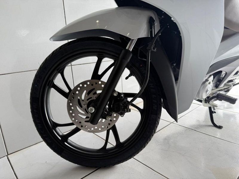 Honda Motos BIZ 125 EX 2025 SÓ MOTOS E AUTOMÓVEIS SANTA CRUZ DO SUL / Carros no Vale