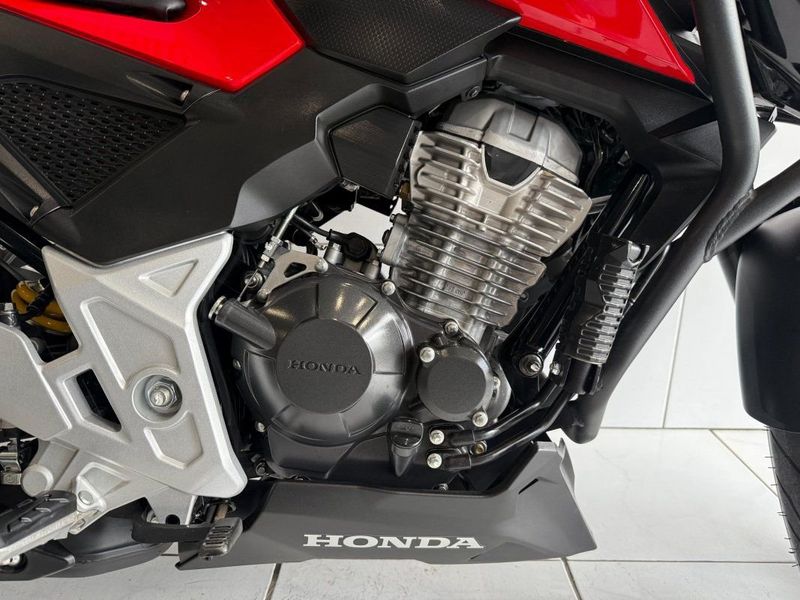 Honda Motos CB 300F TWISTER ABS 2023 SÓ MOTOS E AUTOMÓVEIS SANTA CRUZ DO SUL / Carros no Vale