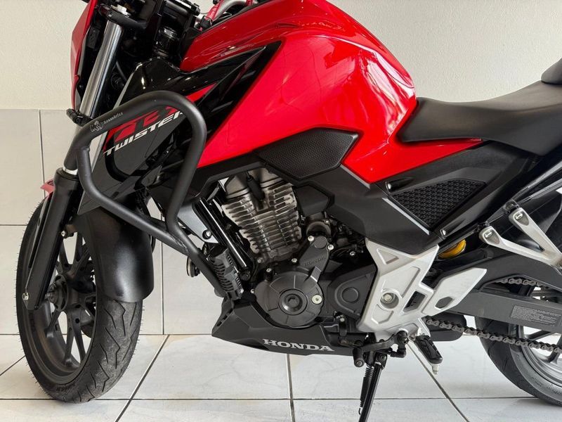 Honda Motos CB 300F TWISTER ABS 2023 SÓ MOTOS E AUTOMÓVEIS SANTA CRUZ DO SUL / Carros no Vale