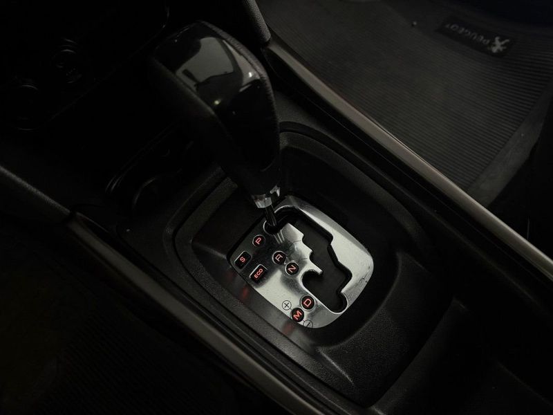 Peugeot 2008 GRIFFE 1.6 2017 SÓ MOTOS E AUTOMÓVEIS SANTA CRUZ DO SUL / Carros no Vale
