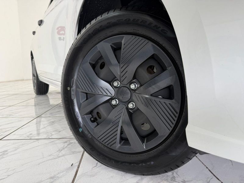 VOLKSWAGEN POLO TRACK 1.0 2024 SÓ MOTOS E AUTOMÓVEIS SANTA CRUZ DO SUL / Carros no Vale