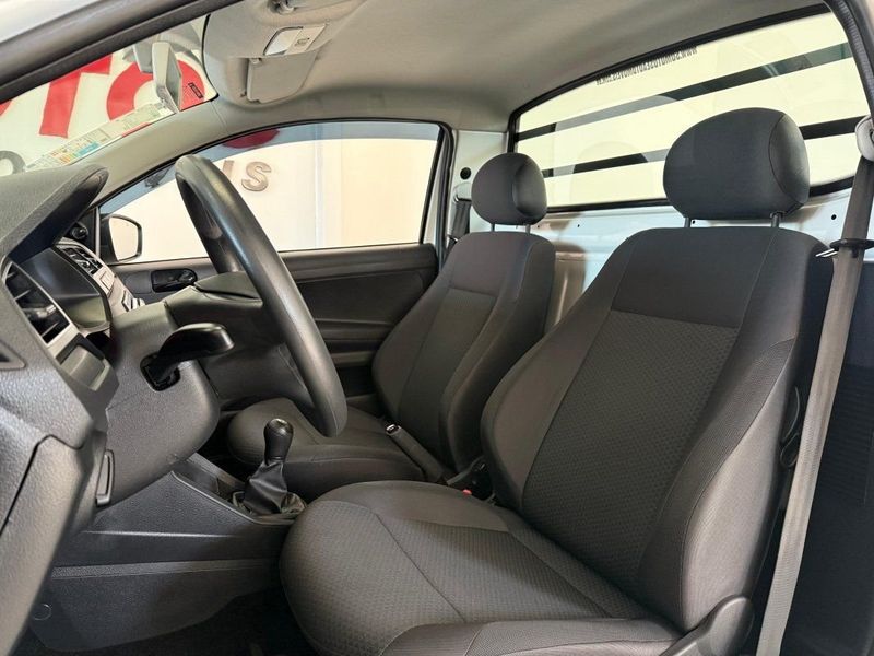 VOLKSWAGEN SAVEIRO ROBUST CS 1.6 2023 SÓ MOTOS E AUTOMÓVEIS SANTA CRUZ DO SUL / Carros no Vale