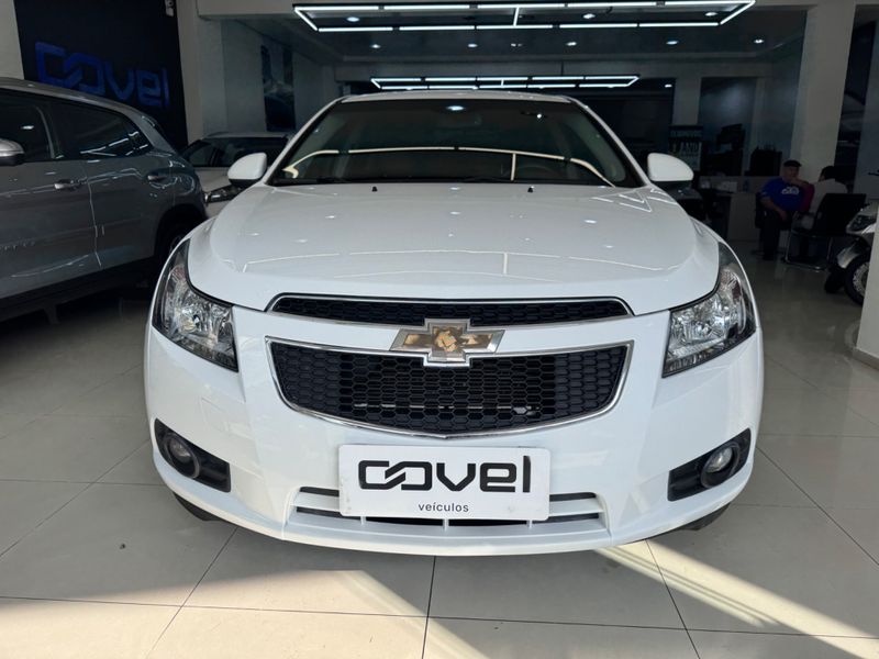 Chevrolet Cruze Lt 1.8 Ecotec 16v 2014/2014 COVEL VEICULOS ENCANTADO / Carros no Vale