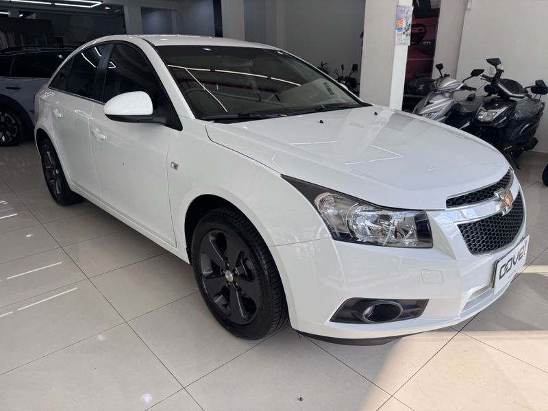 Chevrolet Cruze Lt 1.8 Ecotec 16v 2014/2014 COVEL VEICULOS ENCANTADO / Carros no Vale