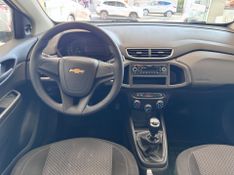 Chevrolet Onix 1.0 Lt 2017/2018 COVEL VEICULOS ENCANTADO / Carros no Vale
