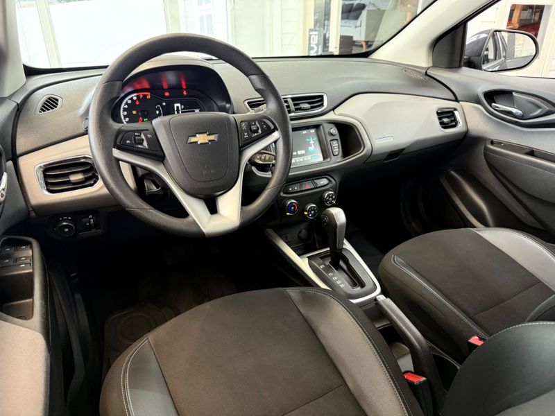 Chevrolet Onix 1.4 Mpfi Lt 8v 2018/2019 COVEL VEICULOS ENCANTADO / Carros no Vale