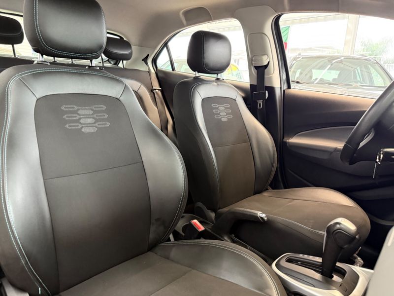 Chevrolet Onix 1.4 Mpfi Lt 8v 2018/2019 COVEL VEICULOS ENCANTADO / Carros no Vale