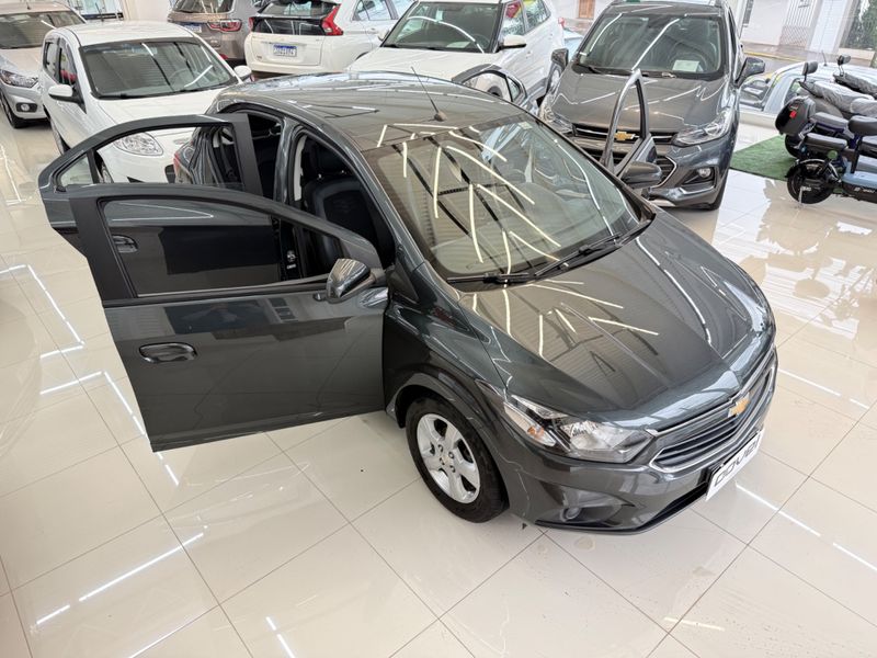 Chevrolet Onix 1.4 Mpfi Lt 8v 2018/2019 COVEL VEICULOS ENCANTADO / Carros no Vale