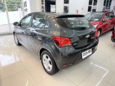 Chevrolet Onix 1.4 Mpfi Lt 8v 2018/2019 COVEL VEICULOS ENCANTADO / Carros no Vale