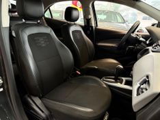 Chevrolet Onix 1.4 Mpfi Lt 8v 2018/2019 COVEL VEICULOS ENCANTADO / Carros no Vale