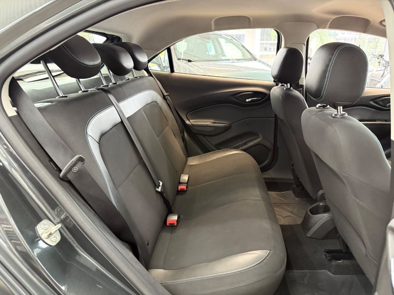 Chevrolet Onix 1.4 Mpfi Lt 8v 2018/2019 COVEL VEICULOS ENCANTADO / Carros no Vale