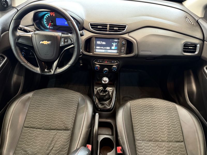 Chevrolet Onix Hatch Ltz 1.4 8v Flexpower Mec 2018/2018 COVEL VEICULOS ENCANTADO / Carros no Vale