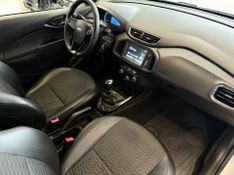 Chevrolet Onix Hatch Ltz 1.4 8v Flexpower Mec 2018/2018 COVEL VEICULOS ENCANTADO / Carros no Vale