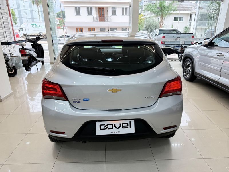 Chevrolet Onix Hatch Ltz 1.4 8v Flexpower Mec 2018/2018 COVEL VEICULOS ENCANTADO / Carros no Vale