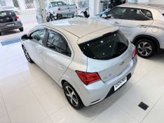 Chevrolet Onix Hatch Ltz 1.4 8v Flexpower Mec 2018/2018 COVEL VEICULOS ENCANTADO / Carros no Vale