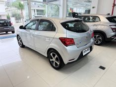 Chevrolet Onix Hatch Ltz 1.4 8v Flexpower Mec 2018/2018 COVEL VEICULOS ENCANTADO / Carros no Vale