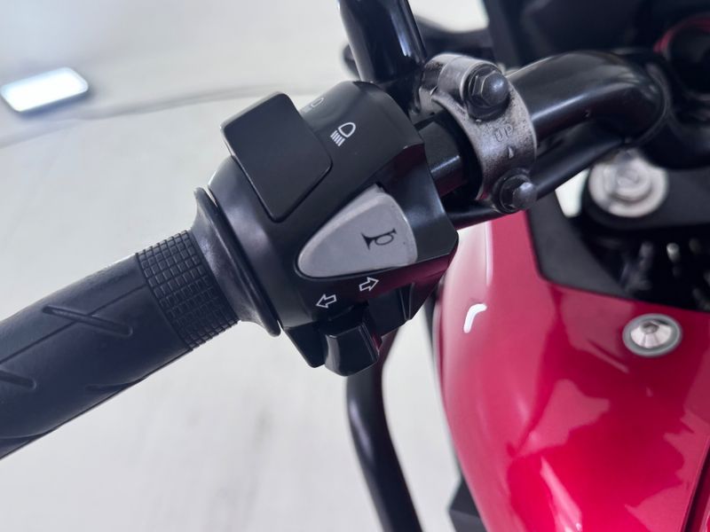 Honda Motos Cb 500x 2016/2016 COVEL VEICULOS ENCANTADO / Carros no Vale