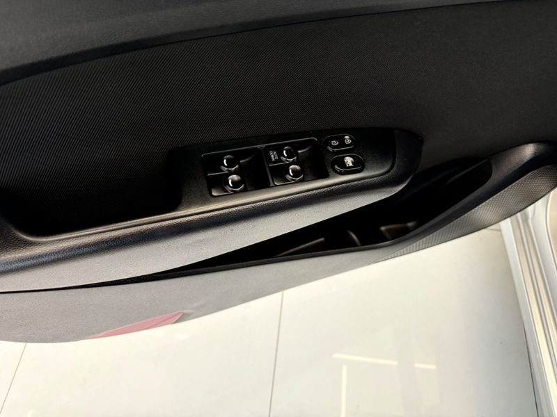Hyundai Hb20 1.0 Comfort Style 12v 2013/2013 COVEL VEICULOS ENCANTADO / Carros no Vale