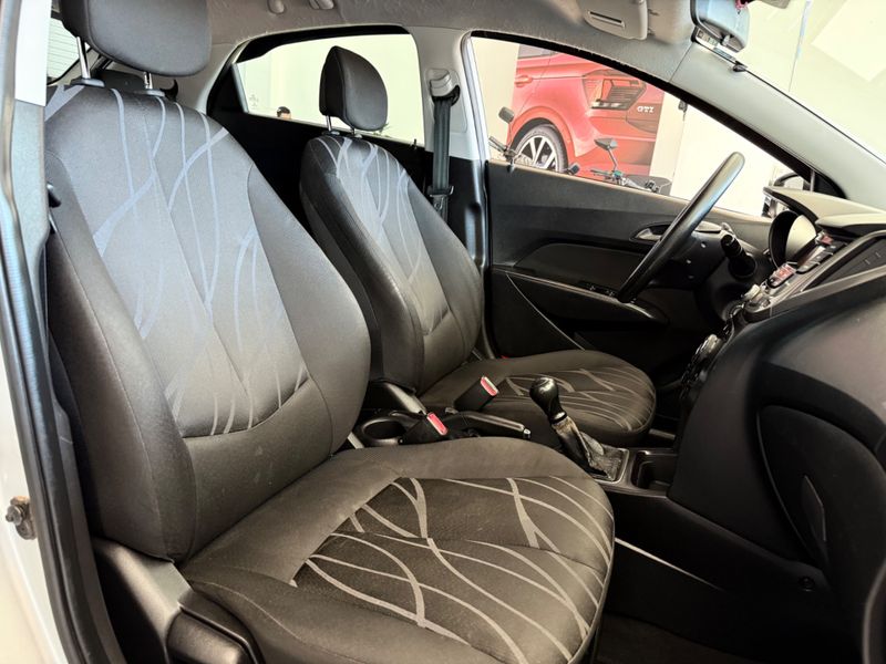 Hyundai Hb20 1.0 Comfort Style 12v 2013/2013 COVEL VEICULOS ENCANTADO / Carros no Vale
