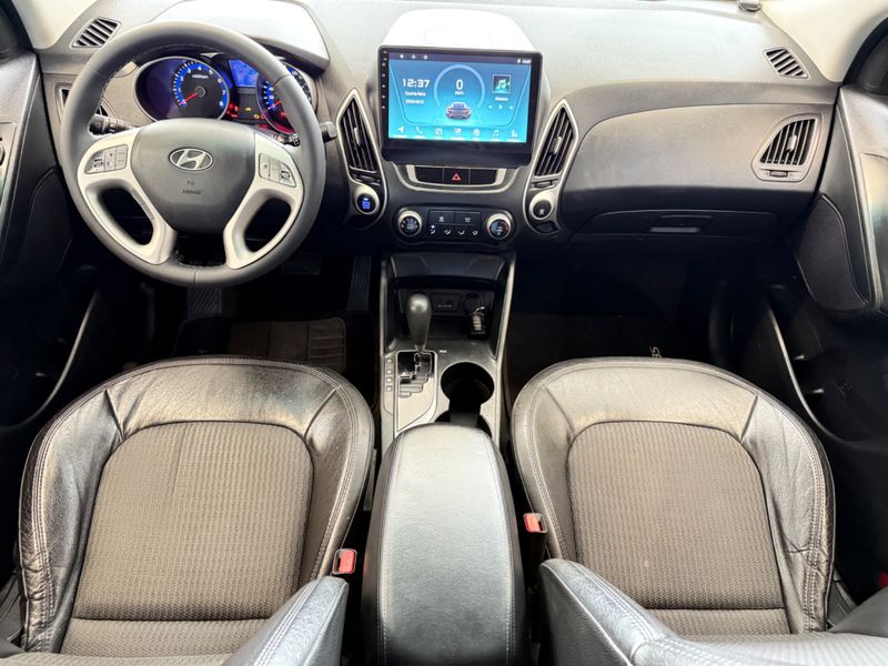 Hyundai Ix35 2.0 Mpfi Gls Gas 2013/2014 COVEL VEICULOS ENCANTADO / Carros no Vale