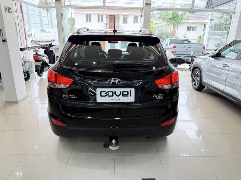 Hyundai Ix35 2.0 Mpfi Gls Gas 2013/2014 COVEL VEICULOS ENCANTADO / Carros no Vale