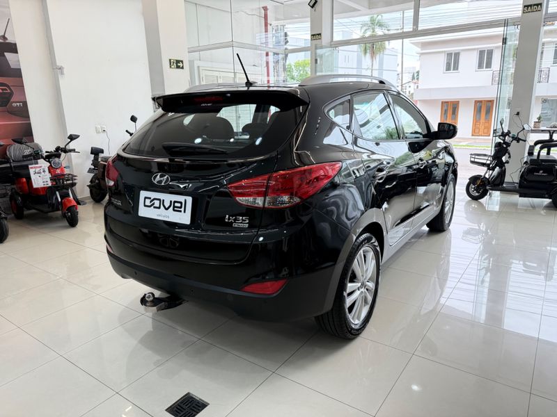 Hyundai Ix35 2.0 Mpfi Gls Gas 2013/2014 COVEL VEICULOS ENCANTADO / Carros no Vale