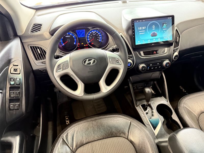Hyundai Ix35 2.0 Mpfi Gls Gas 2013/2014 COVEL VEICULOS ENCANTADO / Carros no Vale