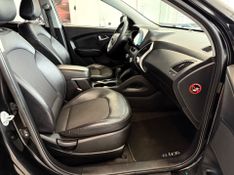 Hyundai Ix35 2.0 Mpfi Gls Gas 2013/2014 COVEL VEICULOS ENCANTADO / Carros no Vale