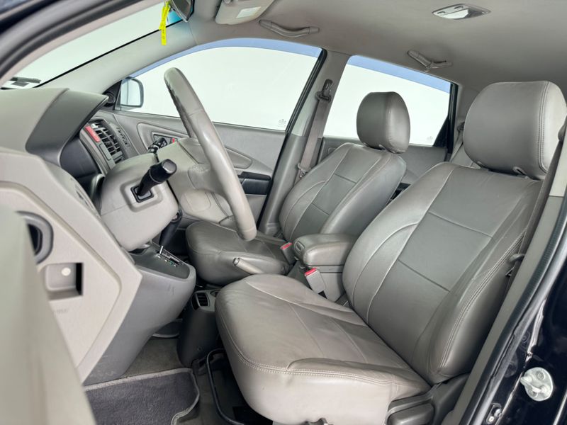 Hyundai Tucson Glsb 2013/2014 COVEL VEICULOS ENCANTADO / Carros no Vale