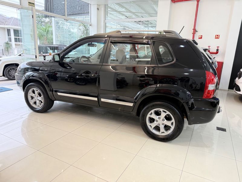Hyundai Tucson Glsb 2013/2014 COVEL VEICULOS ENCANTADO / Carros no Vale