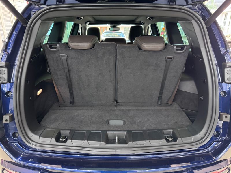 Jeep Commander Overland Td380 4×4 Turbo 2024/2024 COVEL VEICULOS ENCANTADO / Carros no Vale