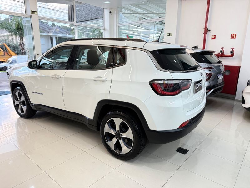 Jeep Compass Longitude 2.0 2017/2017 COVEL VEICULOS ENCANTADO / Carros no Vale