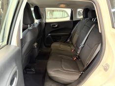Jeep Compass Longitude 2.0 2017/2017 COVEL VEICULOS ENCANTADO / Carros no Vale
