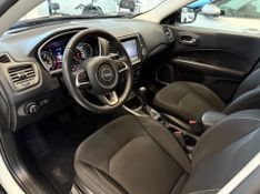 Jeep Compass Longitude 2.0 2017/2017 COVEL VEICULOS ENCANTADO / Carros no Vale