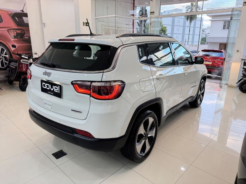 Jeep Compass Longitude 2.0 2017/2017 COVEL VEICULOS ENCANTADO / Carros no Vale
