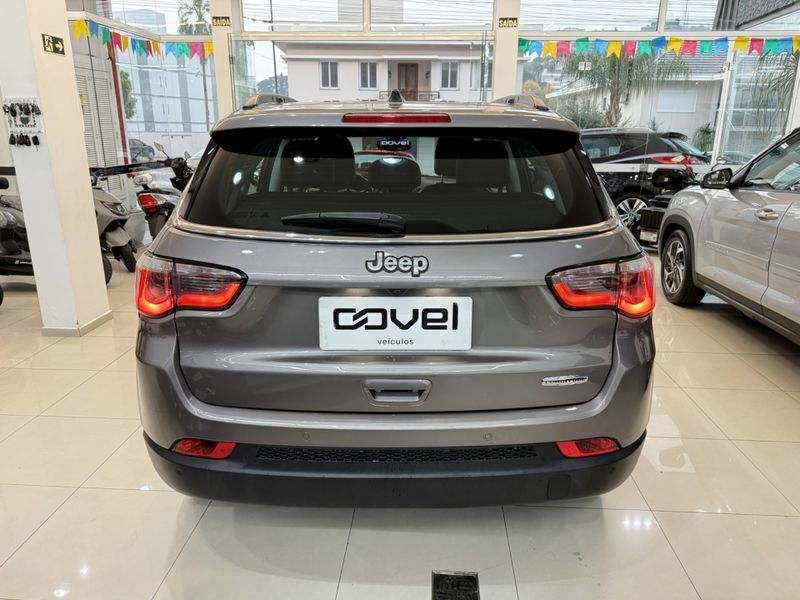 Jeep Compass Longitude 2.0 2018/2018 COVEL VEICULOS ENCANTADO / Carros no Vale