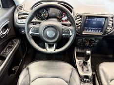 Jeep Compass Longitude 2.0 2018/2018 COVEL VEICULOS ENCANTADO / Carros no Vale