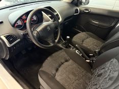 Peugeot 207 Hb Xr S 2010/2011 COVEL VEICULOS ENCANTADO / Carros no Vale