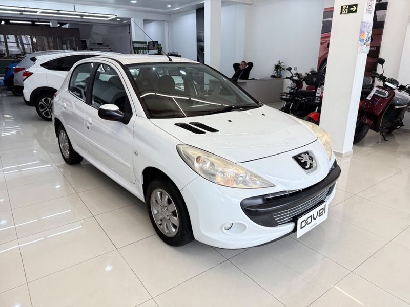 Peugeot 207 Hb Xr S 2010/2011 COVEL VEICULOS ENCANTADO / Carros no Vale