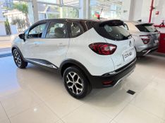 Renault Captur Intense Bose 1.6 16v 2020/2021 COVEL VEICULOS ENCANTADO / Carros no Vale